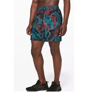 Lululemon Pace Breaker 7" Shorts Mens Linerless Abstract Tropical Leaf Print L